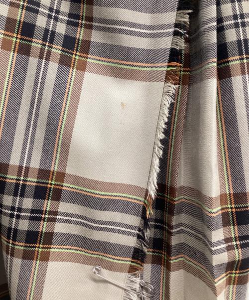 O'NEIL OF DUBLIN（オニールオブダブリン）O'NEIL OF DUBLIN (オニールオブダブリン) チェックウールラップスカート ベージュ サイズ: GB 8(S～M)の古着・服飾アイテム