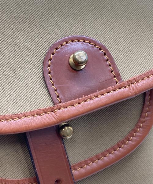 brady（ブレディ）brady (ブレディ) ARIEL TROUT SMALL ベージュの古着・服飾アイテム