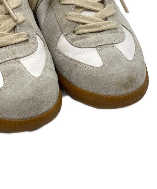 Maison Margiela（メゾンマルジェラ）Maison Margiela (メゾンマルジェラ) REPLICA ジャーマントレーナー ホワイト サイズ:35の古着・服飾アイテム