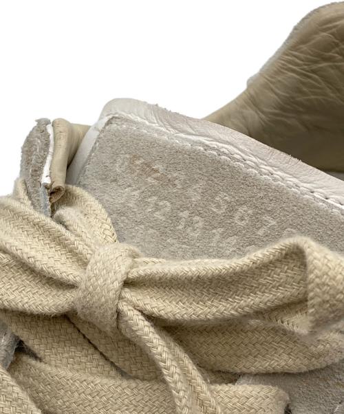 Maison Margiela（メゾンマルジェラ）Maison Margiela (メゾンマルジェラ) REPLICA ジャーマントレーナー ホワイト サイズ:35の古着・服飾アイテム