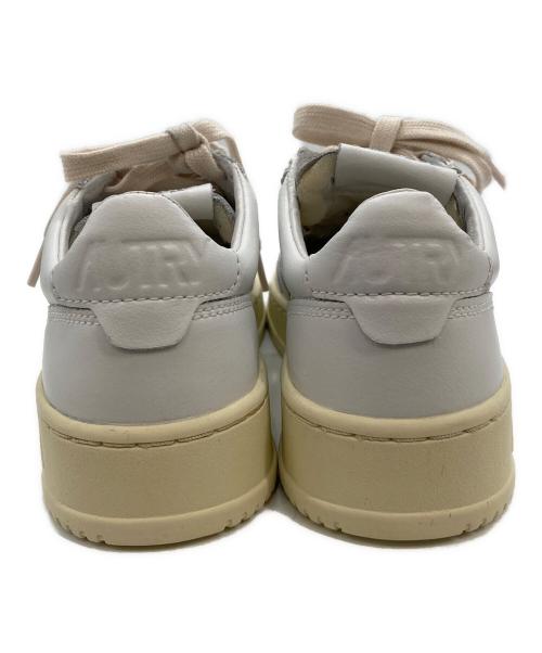 AUTRY（オートリ―）AUTRY (オートリ―) Medalist ローカット スニーカー ホワイト サイズ:36 未使用品の古着・服飾アイテム