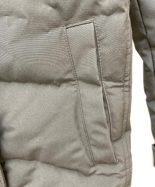 CANADA GOOSE（カナダグース）CANADA GOOSE (カナダグース) MACKENZIE PARKA ネイビー サイズ:Mの古着・服飾アイテム