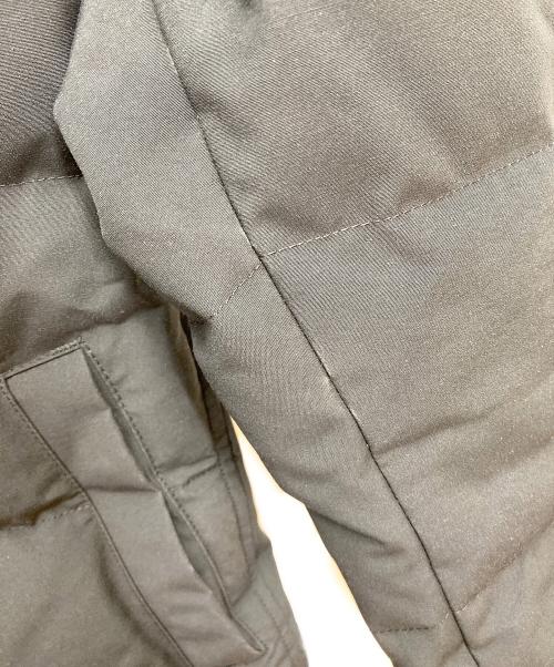 CANADA GOOSE（カナダグース）CANADA GOOSE (カナダグース) MACKENZIE PARKA ネイビー サイズ:Mの古着・服飾アイテム