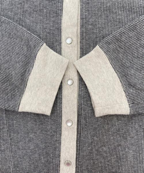 Hands of creation（ハンズオブクリエイション）Hands of creation (ハンズオブクリエイション) ラフィカノコ ミジンボーダー 7分袖スナップC/D　1320822 グレー サイズ:Freeの古着・服飾アイテム