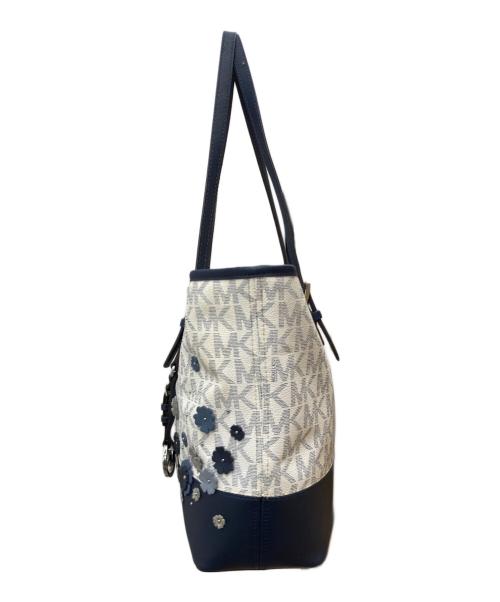 MICHAEL MICHAEL KORS（マイケル マイケルコース）MICHAEL MICHAEL KORS (マイケル マイケルコース) フラワーモチーフトートバッグ ネイビーの古着・服飾アイテム