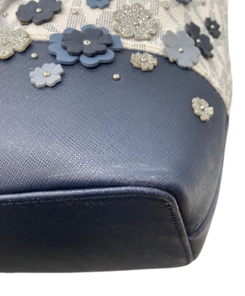 MICHAEL MICHAEL KORS（マイケル マイケルコース）MICHAEL MICHAEL KORS (マイケル マイケルコース) フラワーモチーフトートバッグ ネイビーの古着・服飾アイテム