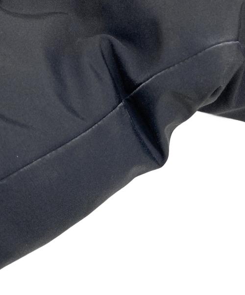 CANADA GOOSE（カナダグース）CANADA GOOSE (カナダグース) LABRADOR BOMBER 7967JL ブラック サイズ:Mの古着・服飾アイテム