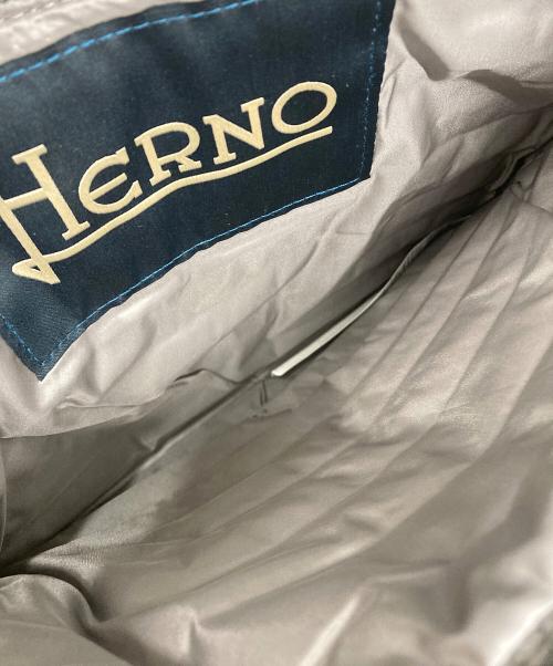 HERNO（ヘルノ）HERNO (ヘルノ) キルティングセカンドバッグ グレーの古着・服飾アイテム