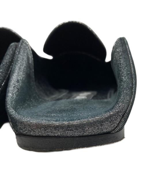 sergio rossi（セルジオロッシ）sergio rossi (セルジオロッシ) メタルプレートフラットシューズ　A77990 MCA301 グレー サイズ:23.5cm (36 1/2)の古着・服飾アイテム