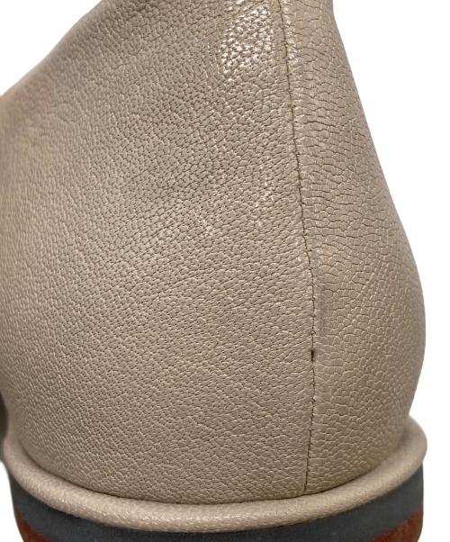 yuko imanishi+（ユウコイマニシプラス）yuko imanishi+ (ユウコイマニシプラス) グルカ風フラットシューズ グレー サイズ:38の古着・服飾アイテム