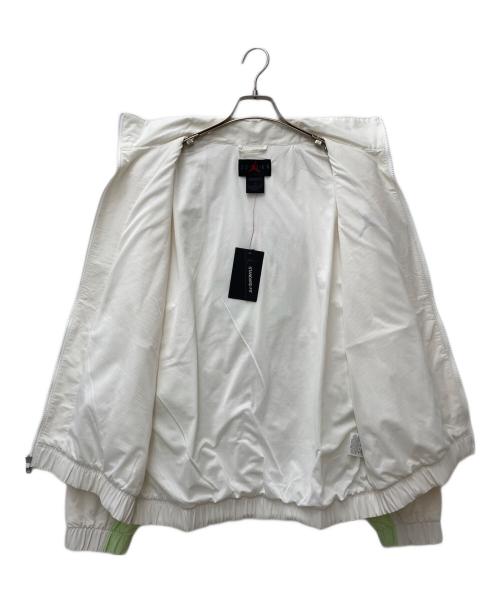 AIR JOURDAN（エアジョーダン）AIR JOURDAN (エアジョーダン) ジャケット　CZ4841-100 ホワイト サイズ:M 未使用品の古着・服飾アイテム