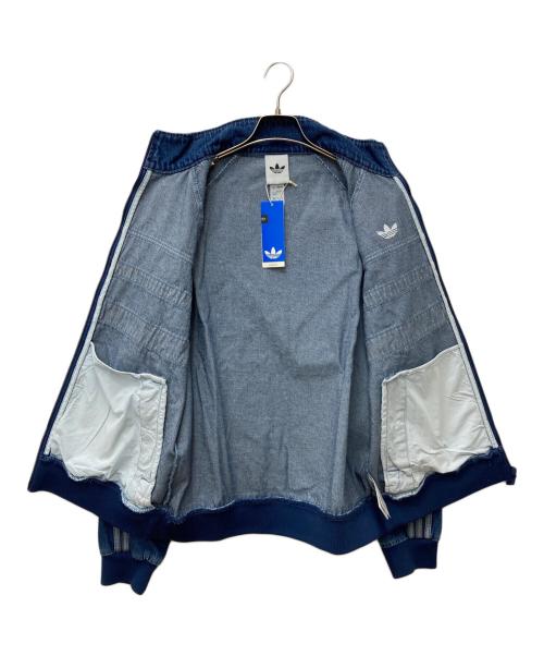 adidas Originals（アディダスオリジナル）adidas Originals (アディダスオリジナル) アディカラーファーストブルーデニムトラックトップ JX6457 インディゴ サイズ:XL 未使用品の古着・服飾アイテム