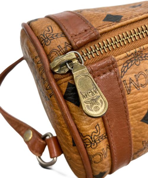 MCM（エムシーエム）MCM (エムシーエム) 筒形ショルダーバッグ オレンジの古着・服飾アイテム