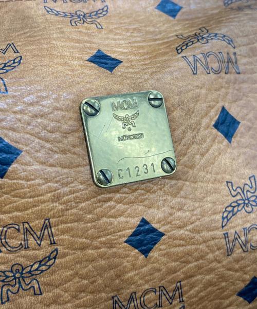 MCM（エムシーエム）MCM (エムシーエム) 筒形ショルダーバッグ オレンジの古着・服飾アイテム