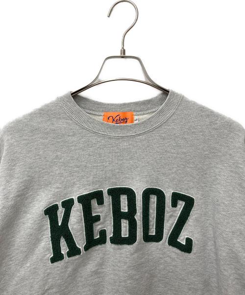 KEBOZ（ケボズ）KEBOZ (ケボズ) パイルロゴスウェット グレー サイズ:Lの古着・服飾アイテム