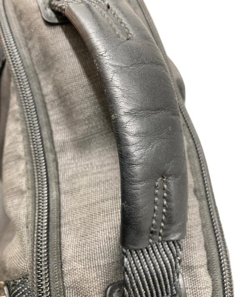 TUMI（トゥミ）TUMI (トゥミ) リュック　2223682CHRO グレーの古着・服飾アイテム