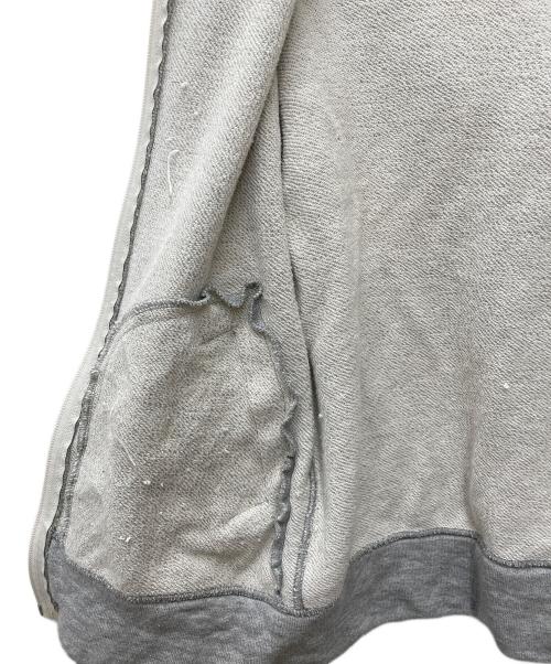 PLAY COMME des GARCONS（プレイコムデギャルソン）PLAY COMME des GARCONS (プレイコムデギャルソン) ハートロゴジップパーカー AZ-T167 グレー サイズ:Sの古着・服飾アイテム