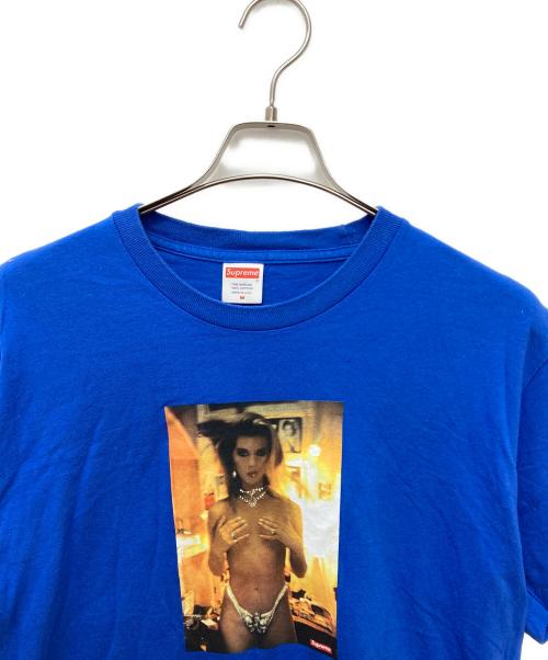 SUPREME（シュプリーム）SUPREME (シュプリーム) Nan Goldin in Rhinestone Tee ブルー サイズ:Mの古着・服飾アイテム