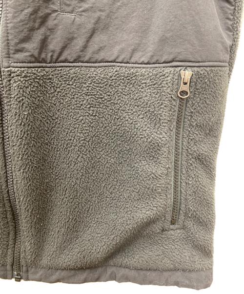 THE NORTH FACE（ザ ノース フェイス）THE NORTH FACE (ザ ノース フェイス) フリースベスト　NF0A4QYO ブラック サイズ:Mの古着・服飾アイテム