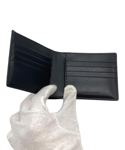 MICHAEL KORS（マイケル・コース）MICHAEL KORS (マイケル・コース) 2つ折り財布 ホワイトの古着・服飾アイテム