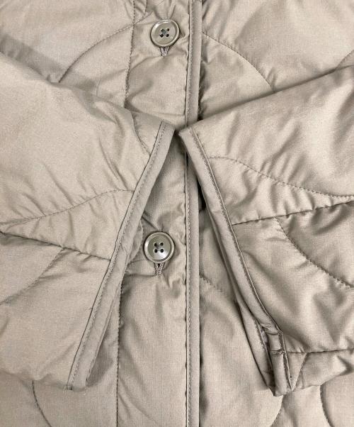 無印良品（ムジルシリョウヒン）無印良品 (ムジルシリョウヒン) ふんわり中わたキルティングコート グリーン サイズ:Mの古着・服飾アイテム