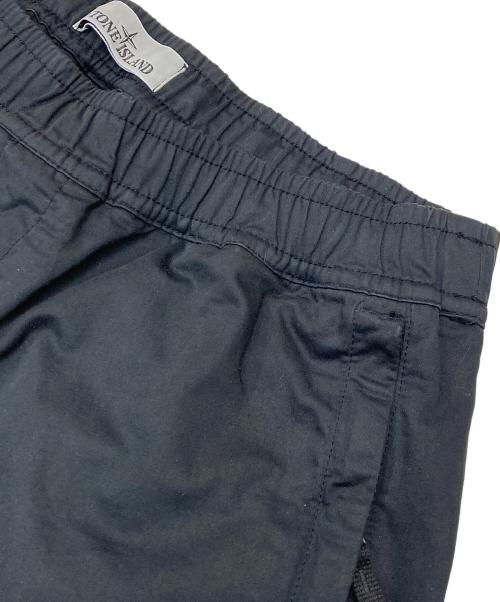 STONE ISLAND（ストーンアイランド）STONE ISLAND (ストーンアイランド) ガーメントダイ テーパード カーゴパンツ ブラック サイズ:32の古着・服飾アイテム