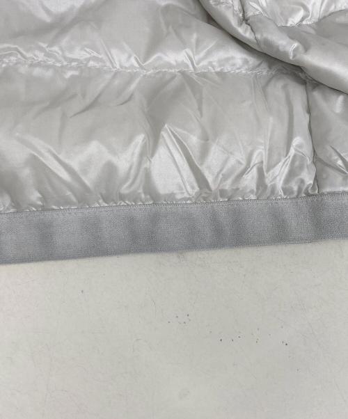 MONCLER（モンクレール）MONCLER (モンクレール) トリコロールラインダウンジャケット ホワイト サイズ:1の古着・服飾アイテム