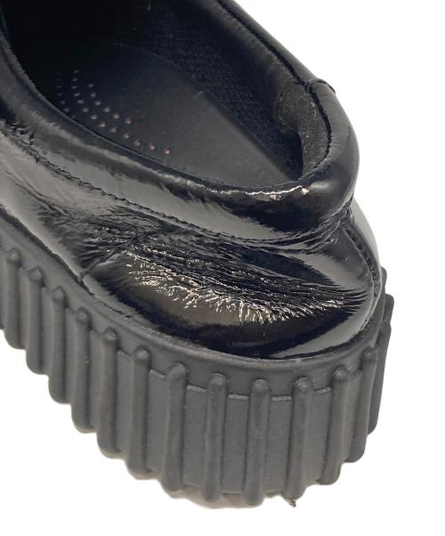 CLARKS（クラークス）CLARKS (クラークス) シューズ ブラック サイズ:22.5の古着・服飾アイテム