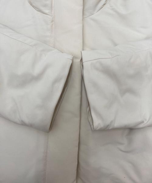 無印良品（ムジルシリョウヒン）無印良品 (ムジルシリョウヒン) 撥水ダウンミドルコート　BD10UA5A ホワイト サイズ:Sの古着・服飾アイテム