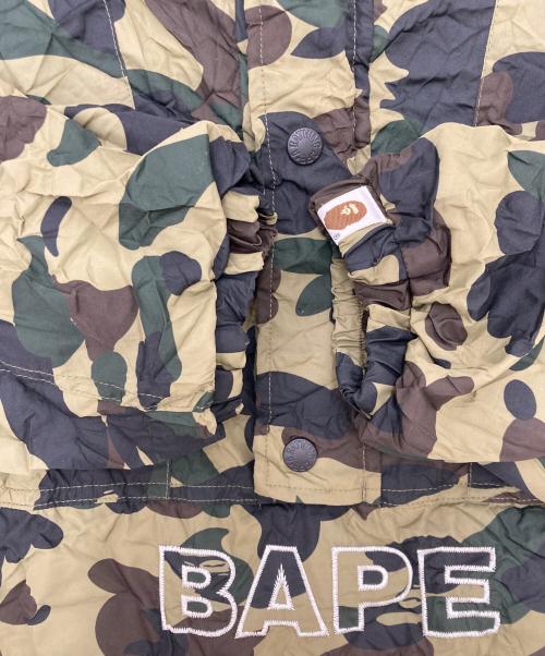 A BATHING APE（アベイシングエイプ）A BATHING APE (アベイシングエイプ) CRINKLE EFFECT 1ST CAMO HALF ZIP HOODIE JACKET　001LJL301004M グリーン サイズ:Мの古着・服飾アイテム
