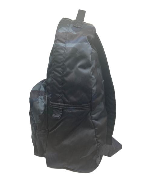 PORTER（ポーター）PORTER (ポーター) DAYPACK ウッドランドネイビーの古着・服飾アイテム