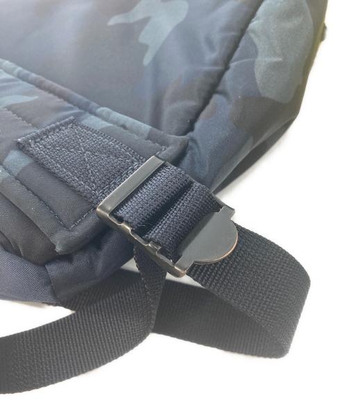 PORTER（ポーター）PORTER (ポーター) DAYPACK ウッドランドネイビーの古着・服飾アイテム