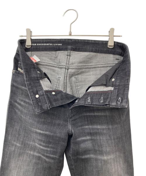 DIESEL（ディーゼル）DIESEL (ディーゼル) 1998 D-BUCK L.32 SLIM BOOTCUT JEANS ブラック サイズ:66cm (W26)の古着・服飾アイテム