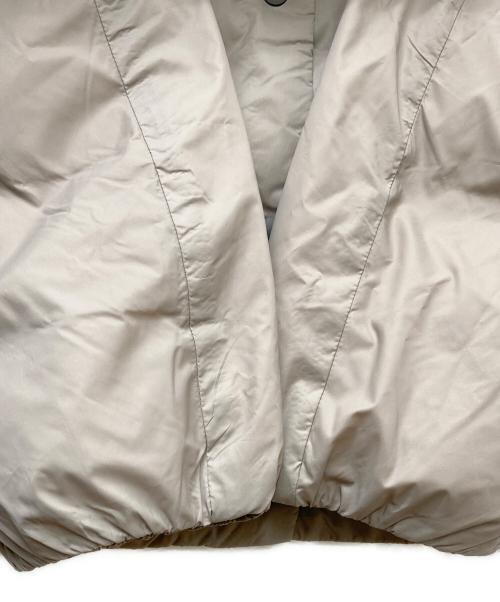 無印良品（ムジルシリョウヒン）無印良品 (ムジルシリョウヒン) 軽量ダウンジャケット BD10GA5A ベージュ サイズ:XLの古着・服飾アイテム