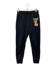 MOSCHINO（モスキーノ）の古着「テディプリントスウェットパンツ　V03090527」｜ブラック
