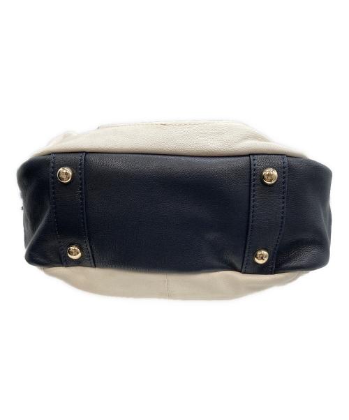 muta（ムータ）muta (ムータ) ミニエンボス8バッグ ホワイト×ネイビーの古着・服飾アイテム