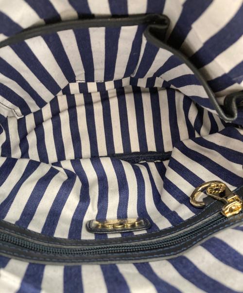 muta（ムータ）muta (ムータ) ミニエンボス8バッグ ホワイト×ネイビーの古着・服飾アイテム