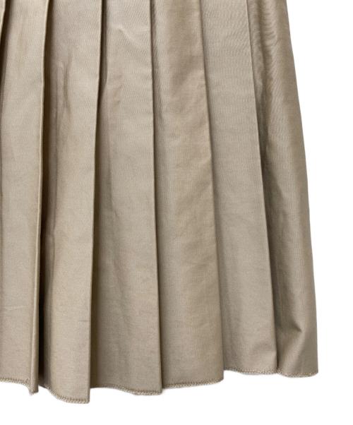 MIU MIU（ミュウミュウ）MIU MIU (ミュウミュウ) ロゴプリーツスカート　MG1781 1UPX ベージュ サイズ:36の古着・服飾アイテム
