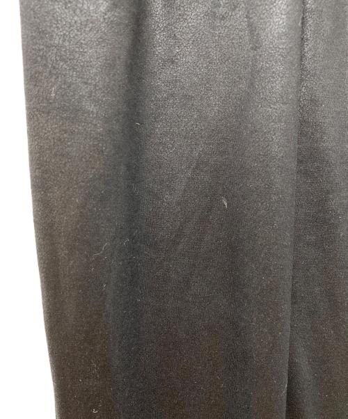 ISSEY MIYAKE（イッセイミヤケ）ISSEY MIYAKE (イッセイミヤケ) フェイクレザーパンツ IM61JF013 ブラック サイズ:2の古着・服飾アイテム