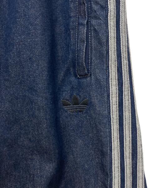 adidas（アディダス）adidas (アディダス) デニムパンツ インディゴ サイズ:S 未使用品の古着・服飾アイテム