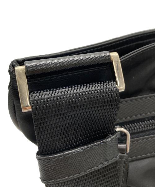 PRADA（プラダ）PRADA (プラダ) ナイロンショルダーバッグ ブラックの古着・服飾アイテム