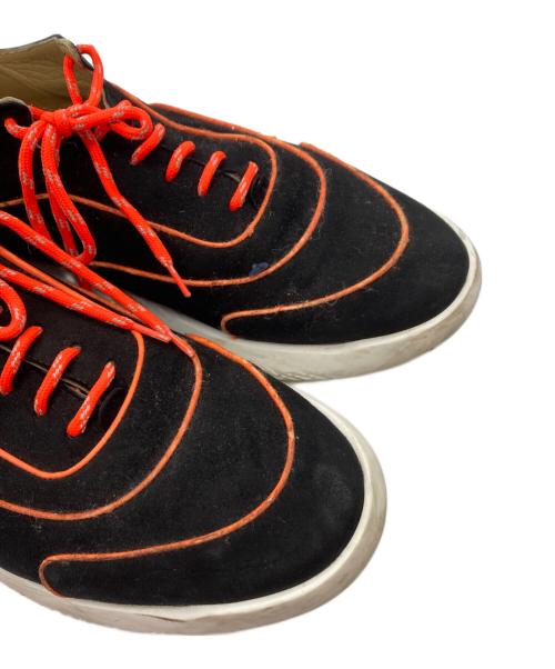 HERMES（エルメス）HERMES (エルメス) ヴォルト スエードスニーカー ブラック×オレンジ サイズ:25.5の古着・服飾アイテム