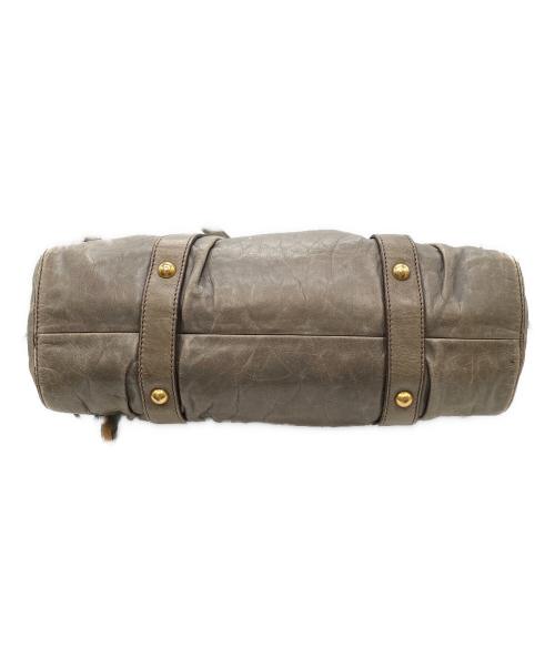 MIU MIU（ミュウミュウ）MIU MIU (ミュウミュウ) ヴィッテロルクス2WAYバッグ グレーの古着・服飾アイテム