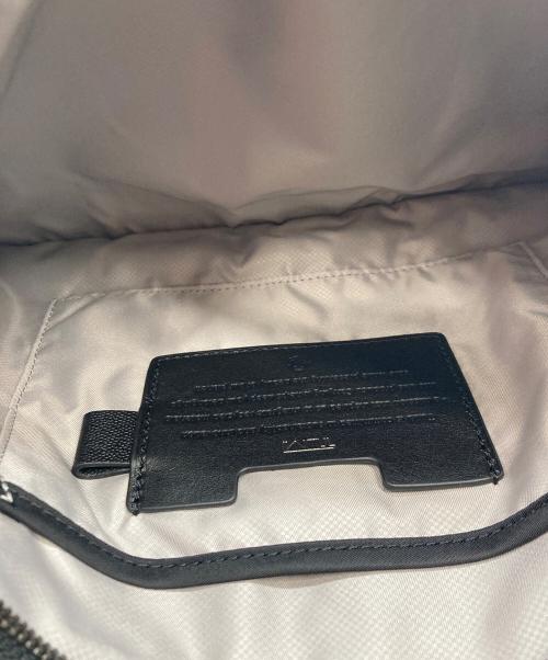 TUMI（トゥミ）TUMI (トゥミ) クロスボディバッグ ブラックの古着・服飾アイテム