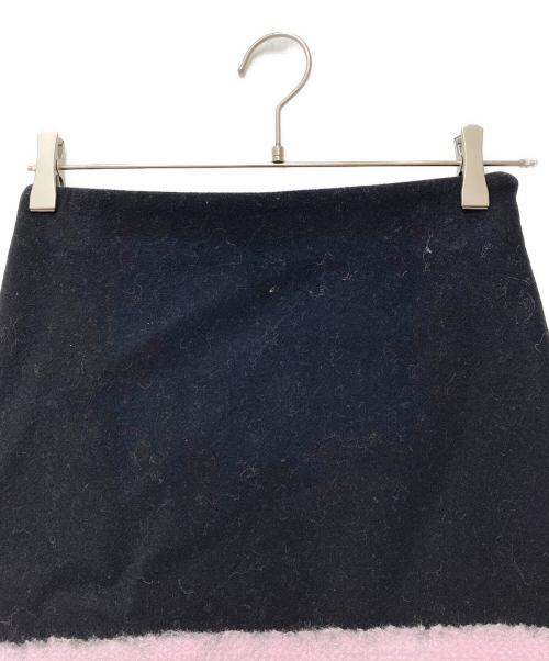MSGM（エムエスジーエム）MSGM (エムエスジーエム) Charcoal miniskirt 3941MDD12X ブラック×ピンク サイズ:36の古着・服飾アイテム
