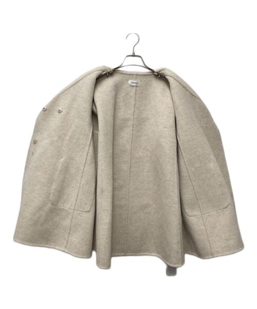 Deicy（デイシー）Deicy (デイシー) ファーポケットフレアコート ベージュ サイズ:Free 未使用品の古着・服飾アイテム