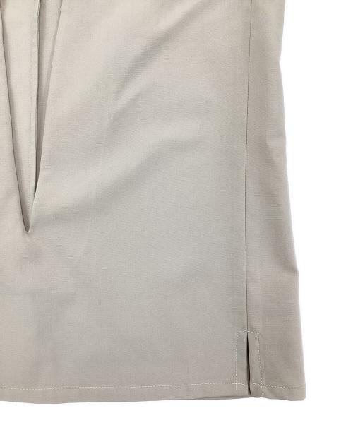 HERMES（エルメス）HERMES (エルメス) ヴァルーズ ノースリーブブラウス/パンツセットアップ ベージュ サイズ:38の古着・服飾アイテム