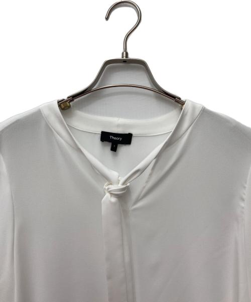 theory（セオリー）theory (セオリー) バンドカラーボウタイブラウス ホワイト サイズ:Sの古着・服飾アイテム