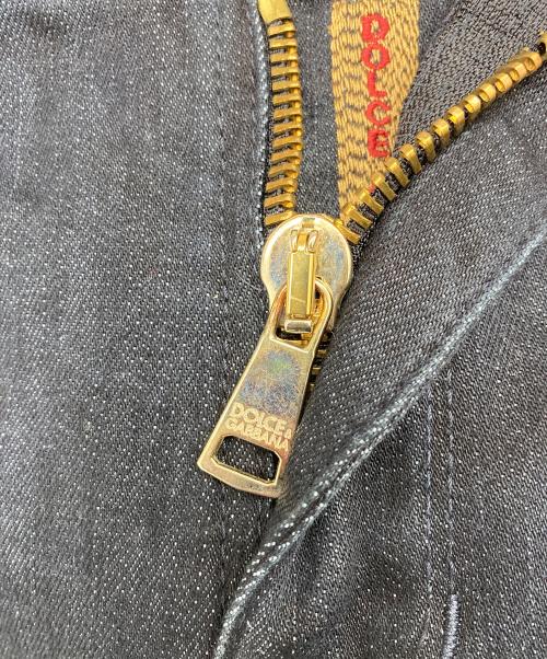 DOLCE & GABBANA（ドルチェ＆ガッバーナ）DOLCE & GABBANA (ドルチェ＆ガッバーナ) ロゴプレートデニムパンツ G3S2TD/G8479 インディゴ サイズ:54の古着・服飾アイテム