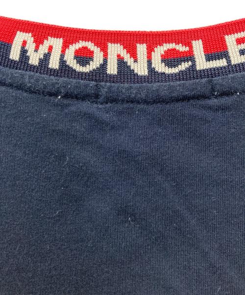 MONCLER（モンクレール）MONCLER (モンクレール) MAGLIA T-SHIRT　E1098000700 87296 ネイビー サイズ:Mの古着・服飾アイテム